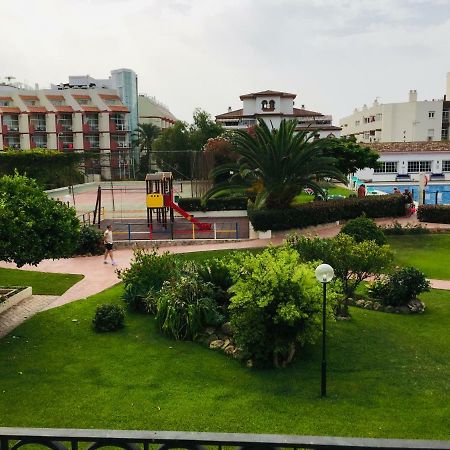 Carihuela Palace Beach Apartamento Torremolinos Exterior foto