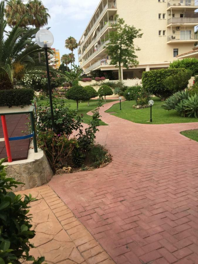 Carihuela Palace Beach Apartamento Torremolinos Exterior foto